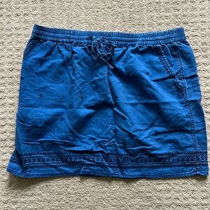 Blue linen embroidered skirt